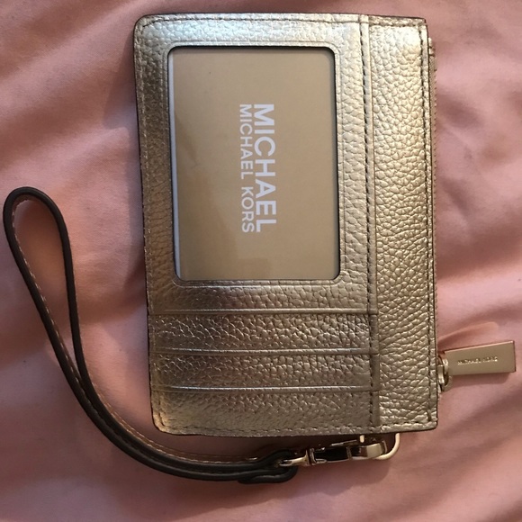 BRAND NEW Michael Kors wallet/ keychain - Picture 2 of 5